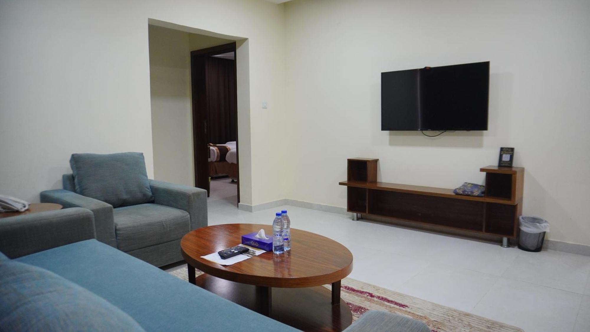 Bristol Hotel Салала Экстерьер фото